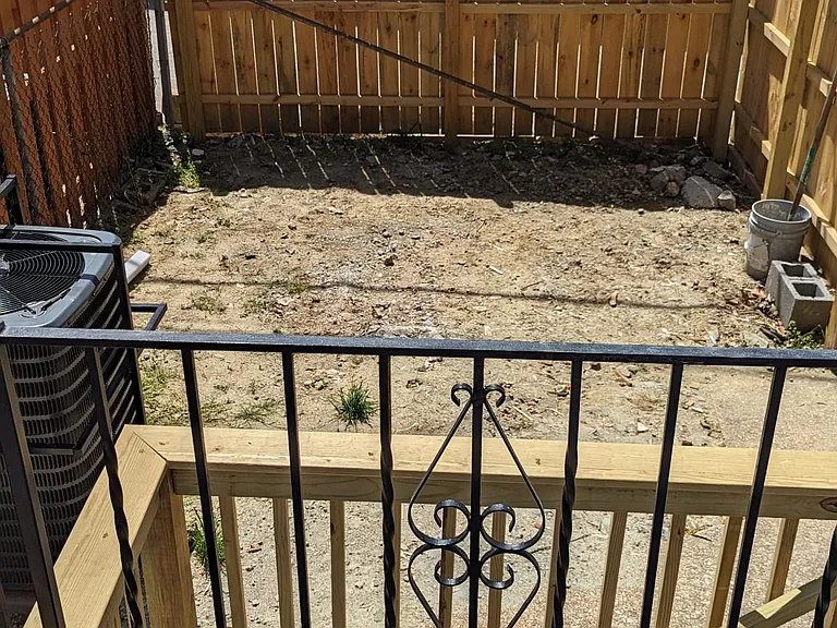 3327 Brighton St — Photo 25