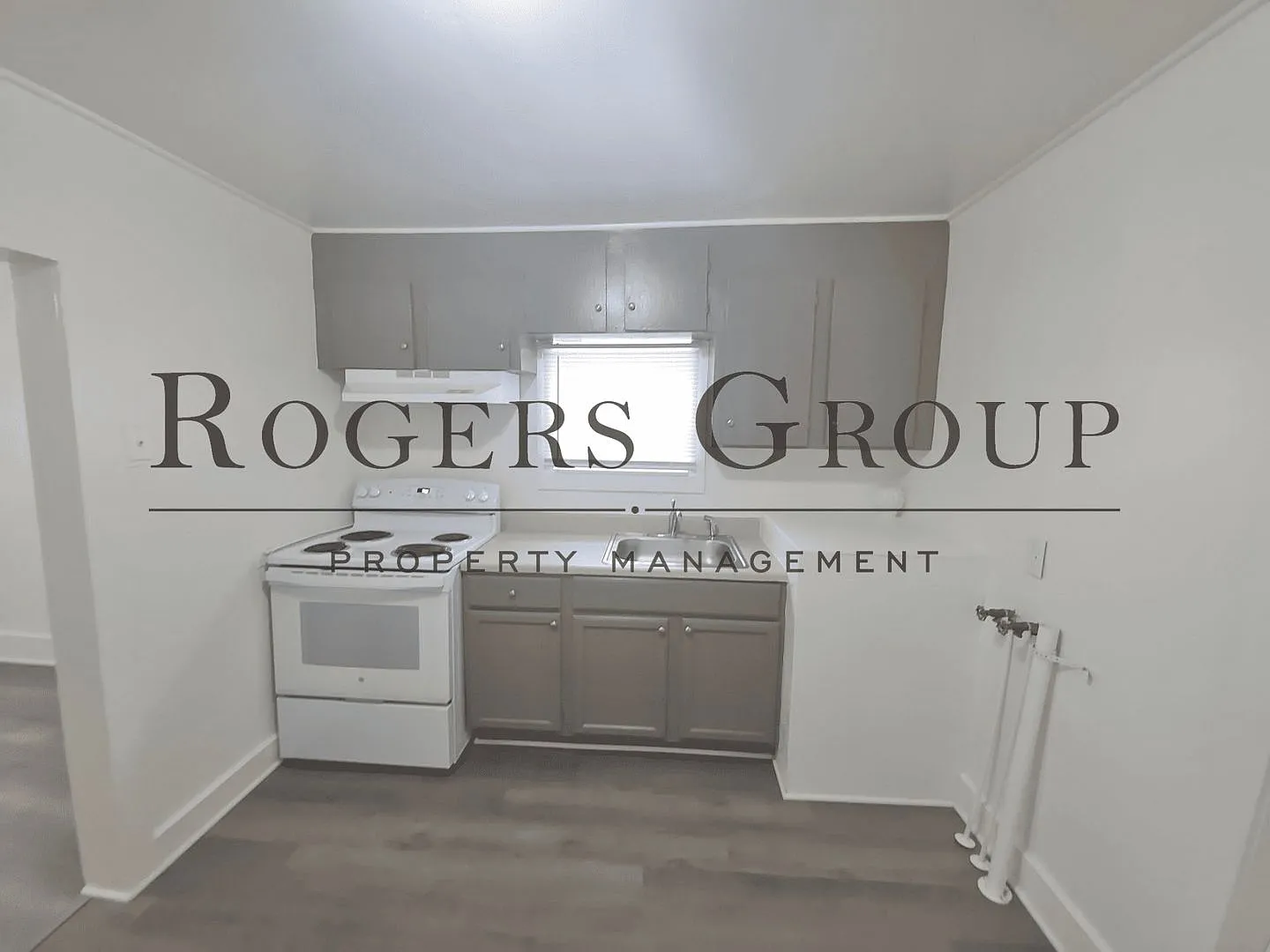 2 bed, 1.0 bath, $925 — Photo 4