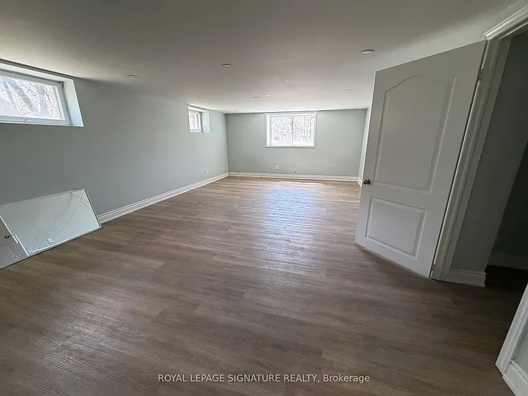 3147 Mayfield Rd #LOWER LEVEL — Photo 10