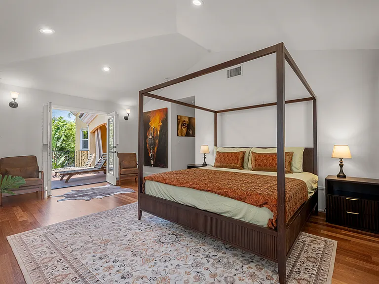 8302 S Sepulveda Blvd — Photo 40