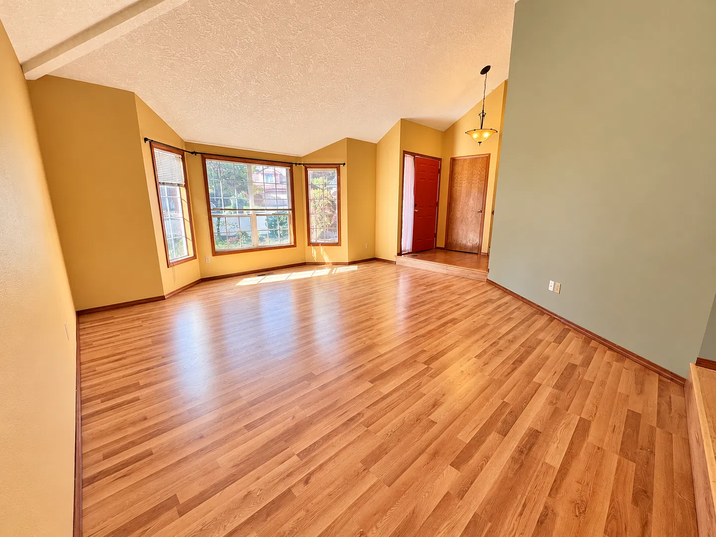 Bethany Single Family Home — Photo 2