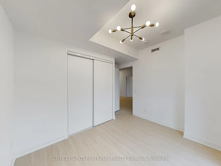 8 Wellesley St W #707 — Photo 23