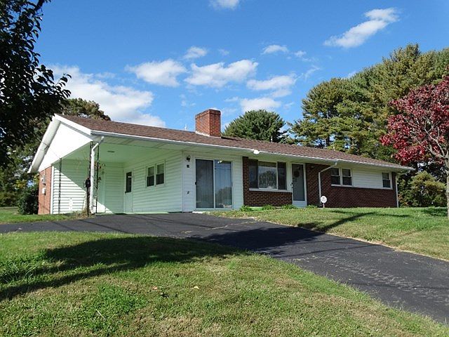 1st image of 28 Robinson Dr