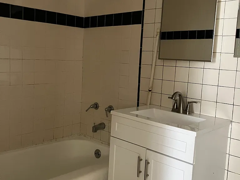232 Main St — Photo 9