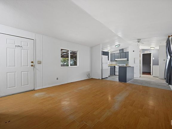 4th image of 14035 Rosedale Hwy Space 7