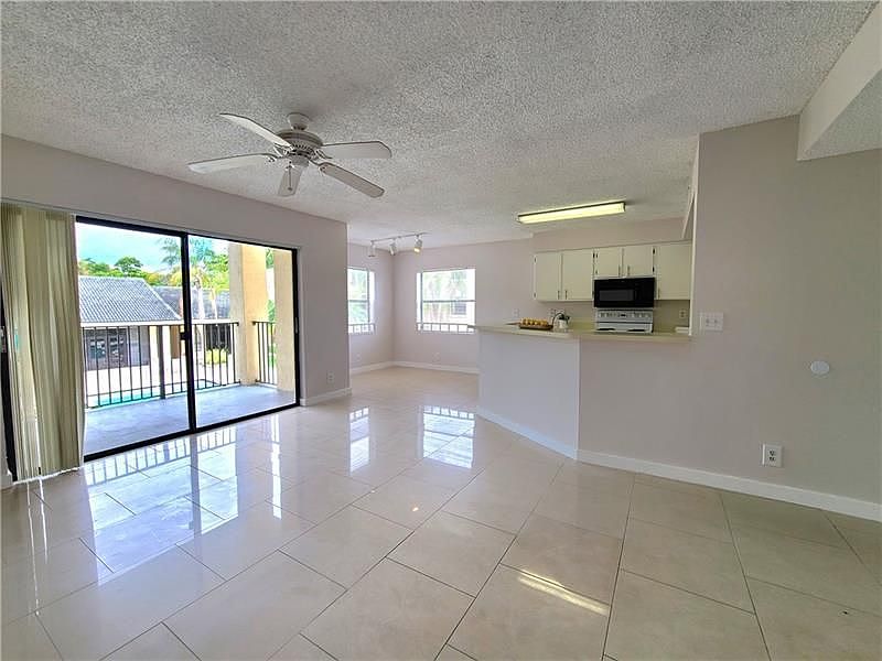 1st image of 9999 Summerbreeze Dr APT 423