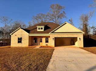 2495 Jordan Ave, Cowarts, AL 36321