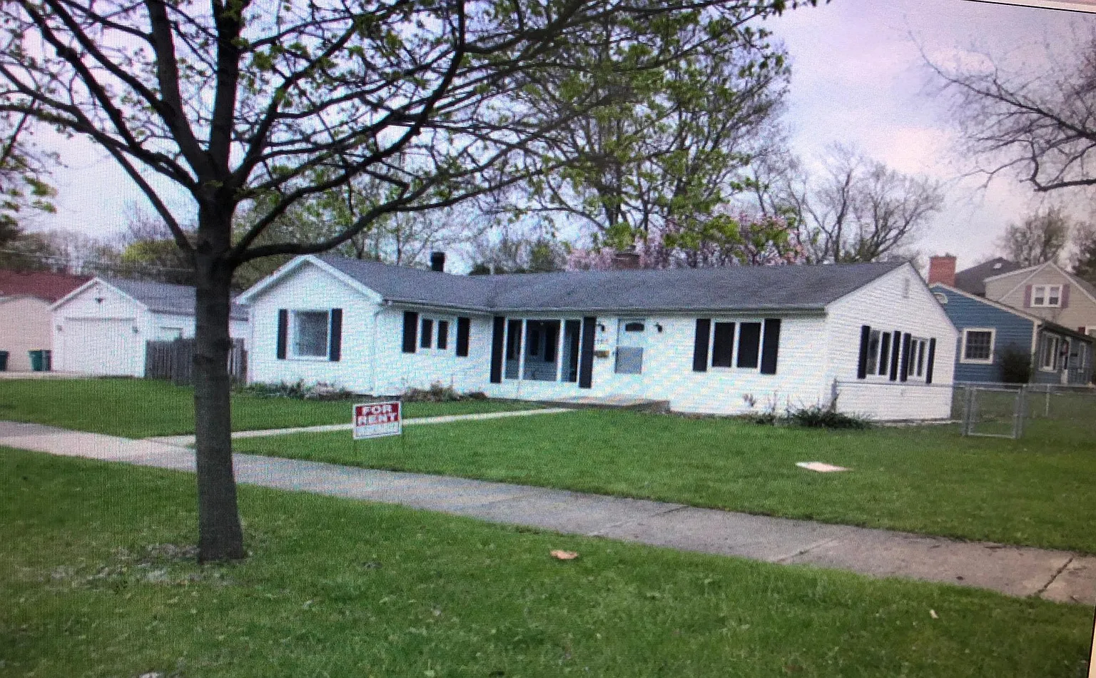 101 S Williams St photo 1