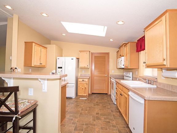 3rd image of 2937 Mabelle Ln