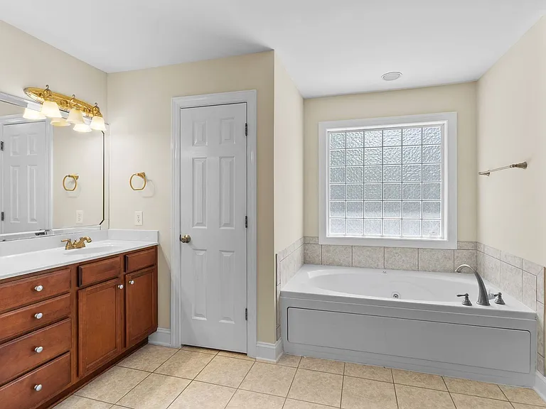 5802 Rainsford Dr — Photo 27