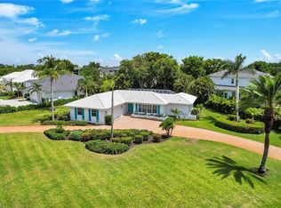 740 Park Shore Dr, Naples, FL 34103
