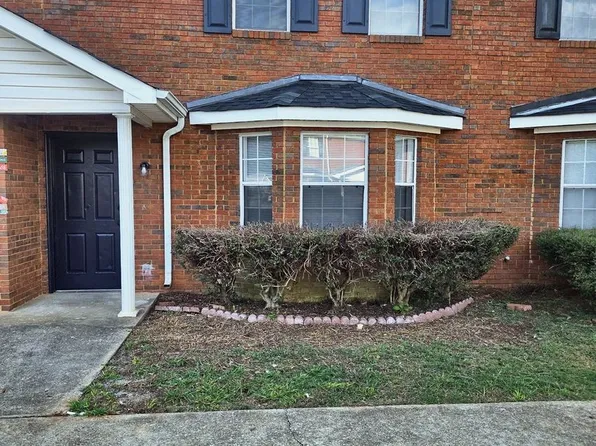 5306 Whisperwood Ct, Anniston, AL 36206