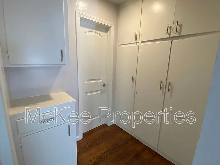 4334.5 Van Dyke Ave — Photo 6