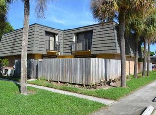 45 Copper Pod Ct, Royal Palm Beach, FL 33411