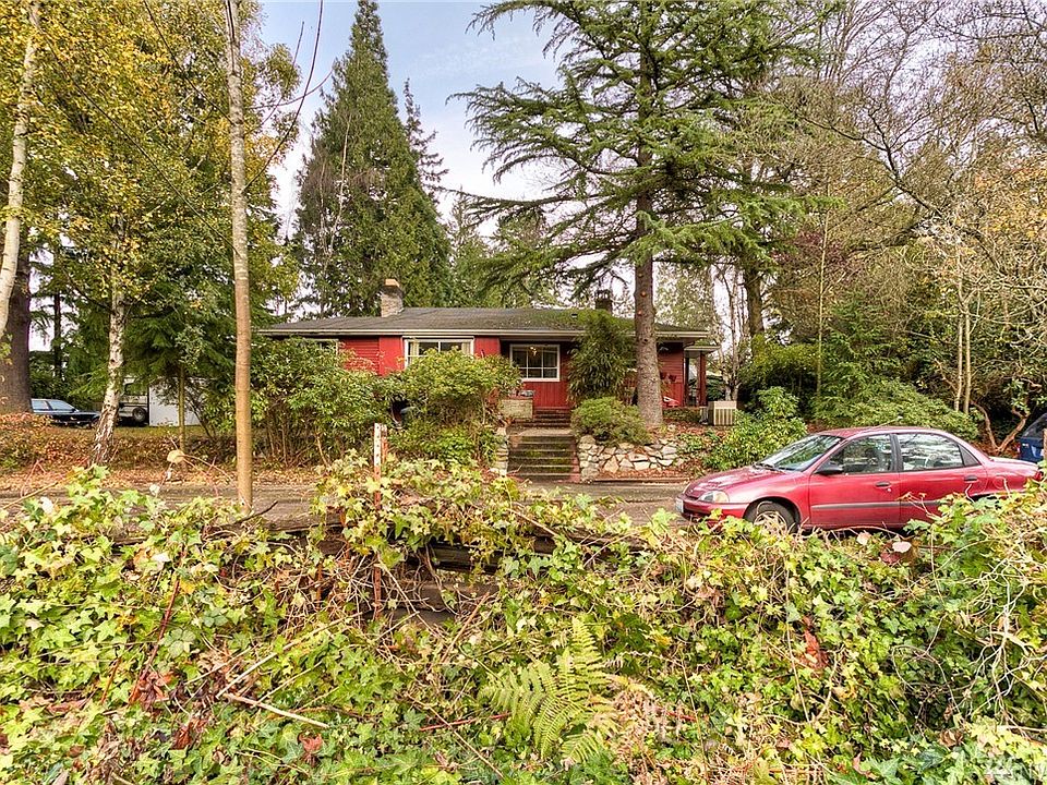 1st image of 721 Edmonds Way