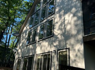(Undisclosed Address), Hedgesville, WV 25427