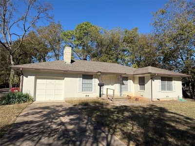 417 E 8th St, Bonham, TX, 75418
