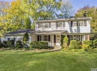 3 Ridge Rd, Cold Spring Harbor, NY 11724