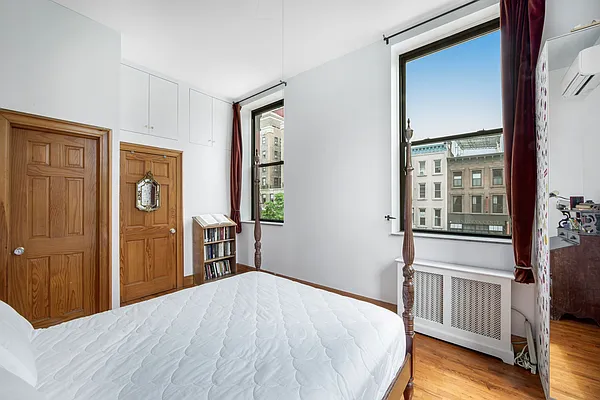 Sold by Verrazano Brokerage Inc | media 15