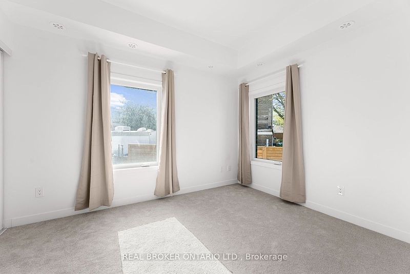 Toronto Townhouse for rent - 2 Bedrooms — photo 7