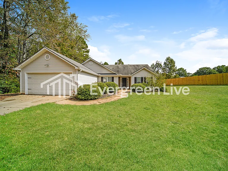 395 Arthurs Ln — Photo 1