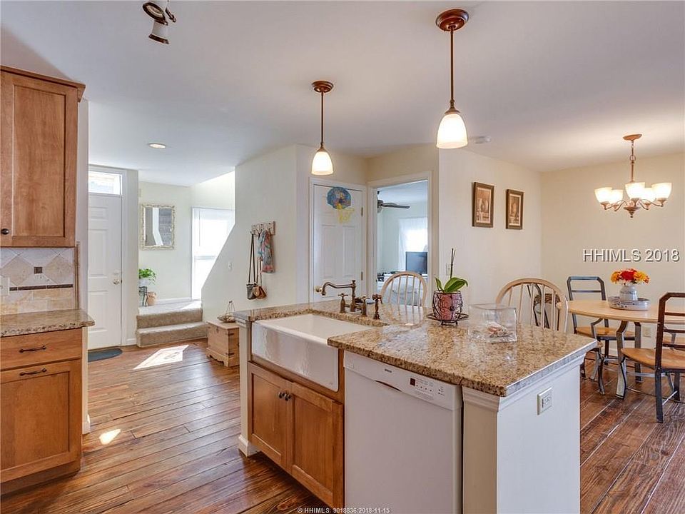 1st image of 112 Sutherland Way #112