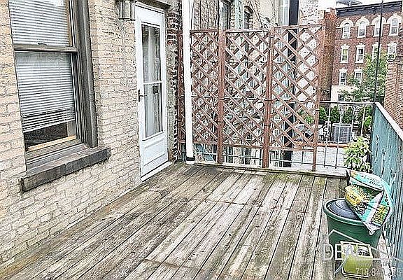 5th image of 704 Washington Ave #3F