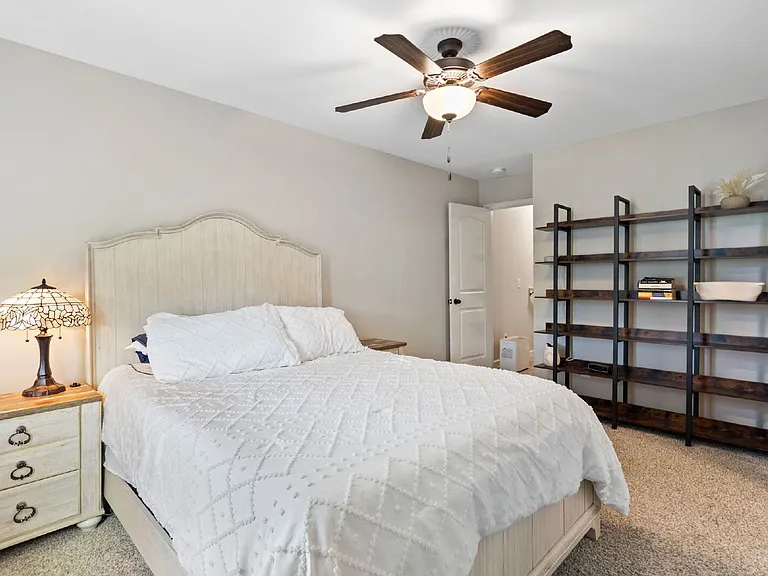 68 Catalina Cir — Photo 23