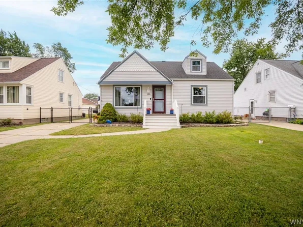 130 Calvin Ct N, Tonawanda, NY 14150