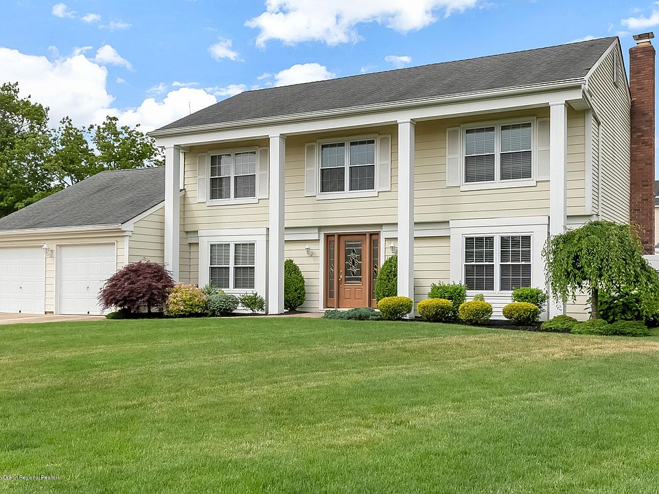 1st image of 1056 Kells Ct