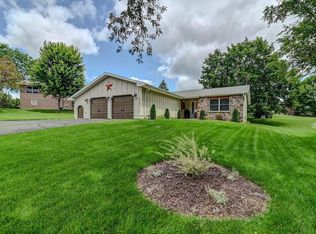 515 Brian St, Mount Horeb, WI 53572