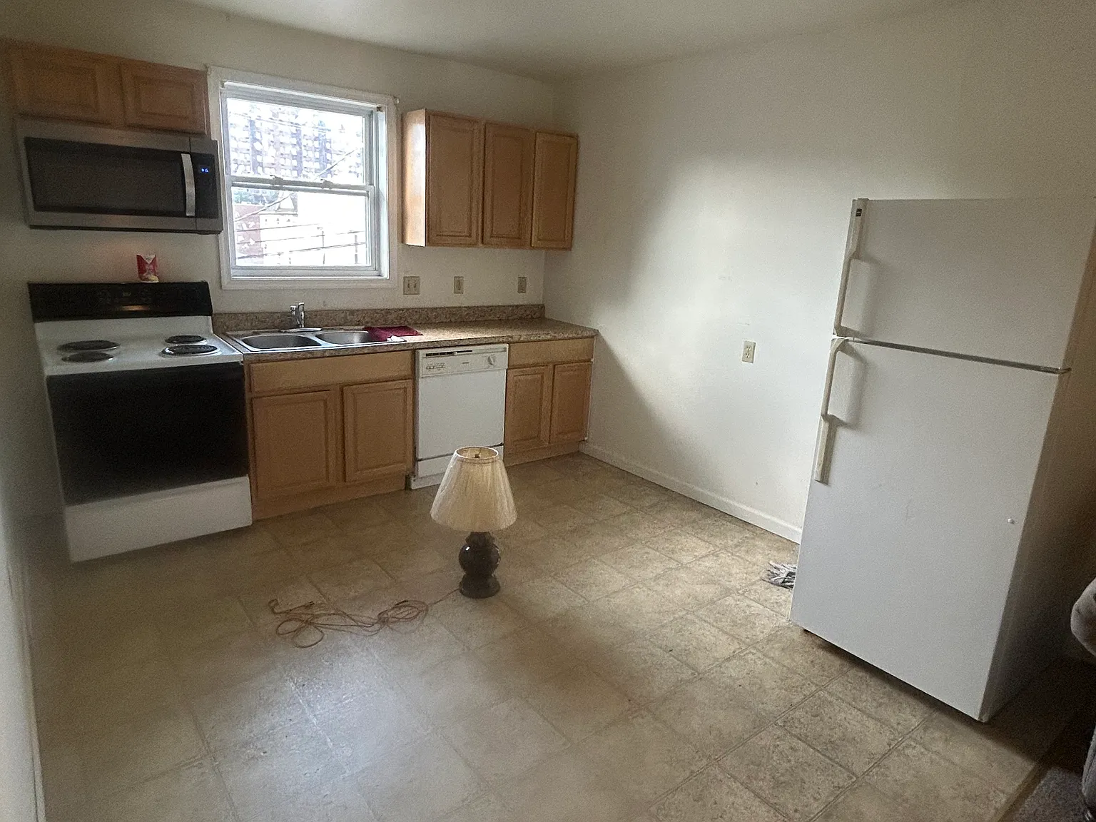 2 bed, $1,150 — Photo 3