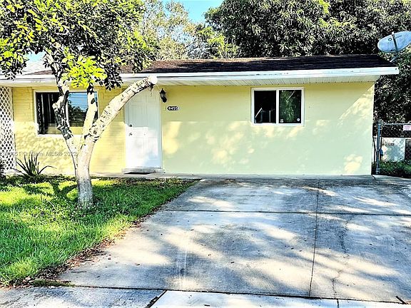 3rd image of 9455 SW 52nd Ct #0