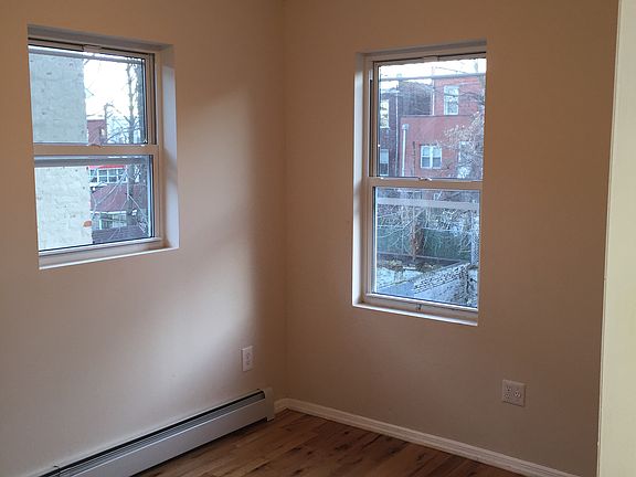 5th image of 950 E 231 Street