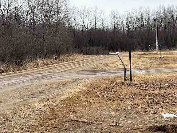 2nd image of 6325 Bayview Dr NW