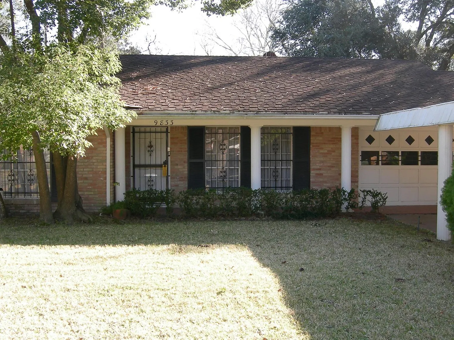 3 bed, 2.0 bath, 1523 sqft, $1,900 — Photo 1