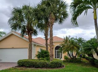 8261 SE Angelina Ct, Hobe Sound, FL 33455