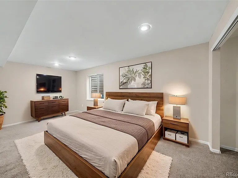 21637 E Crestline Dr — Photo 16