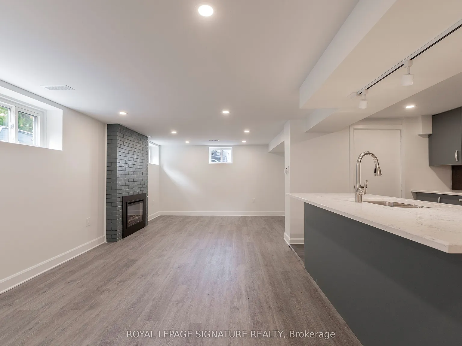 2 bed, $2,300 — Photo 4