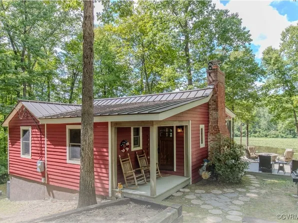 240 Trices Lake Rd, Columbia, VA 23038