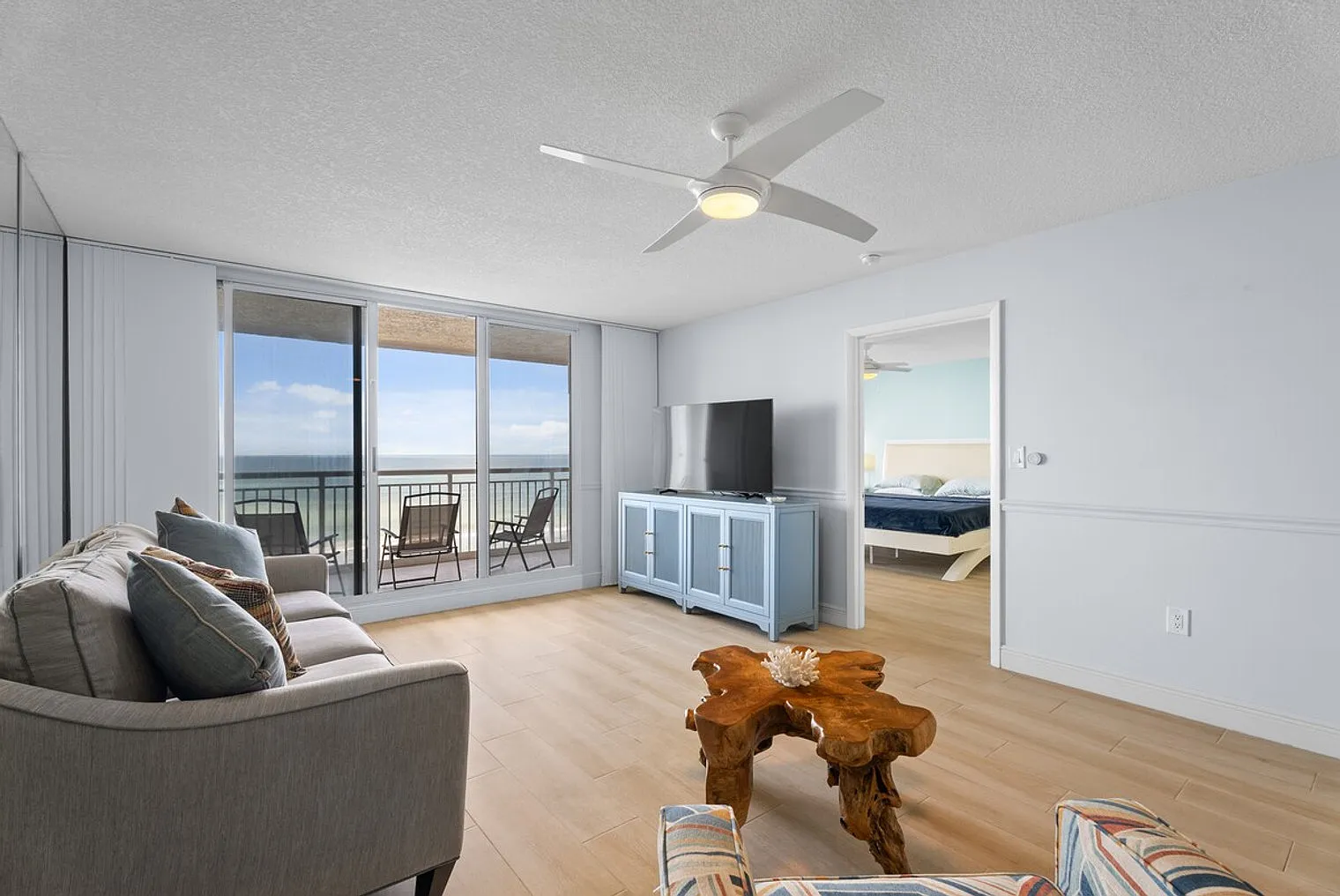 1 bed, 2.0 bath, $6,270 — Photo 2