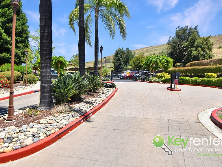 795 Watson Canyon Ct #256 — Photo 6