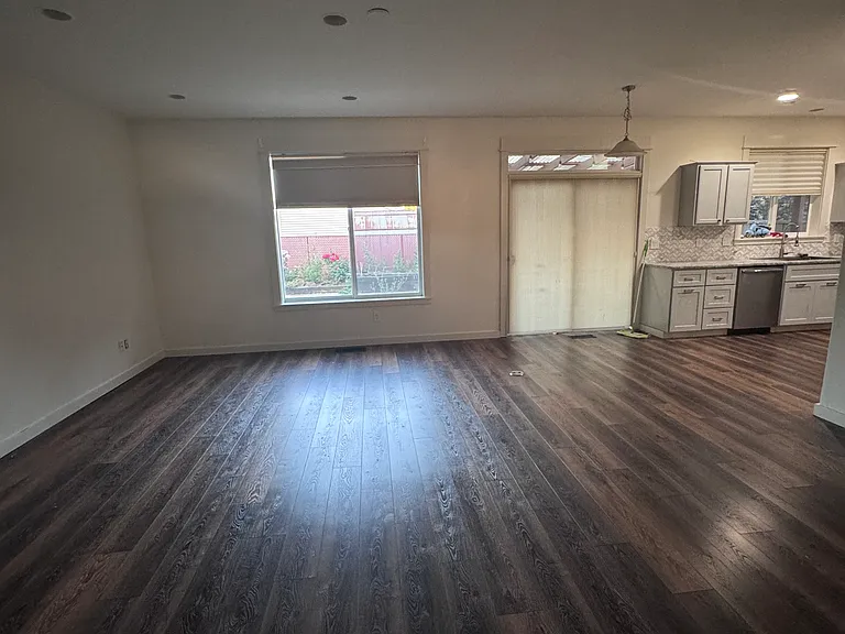 855 Hollow Way — Photo 32
