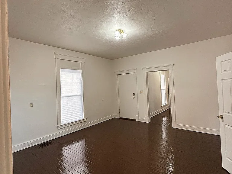 431 Amy Ave — Photo 4