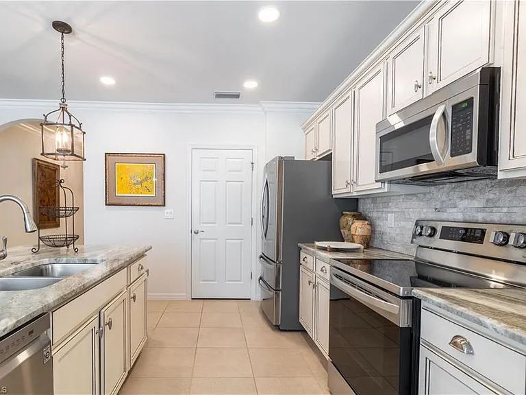 26987 Wildwood Pines Ln — Photo 6