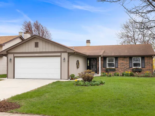 604 Devonshire Ln, Wheaton, IL 60189