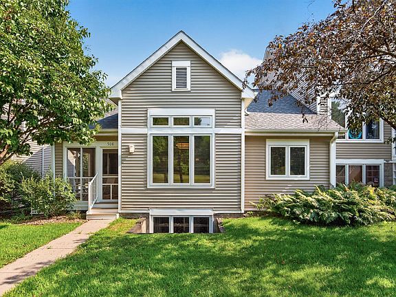 2nd image of 508 3rd Ave NE