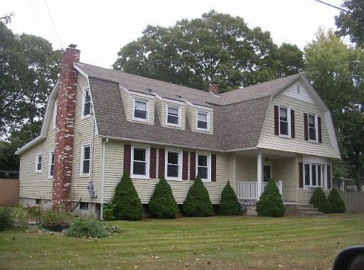 2nd image of 90 Corin St