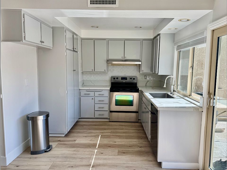 Kitchen (Need to bring own fridge)