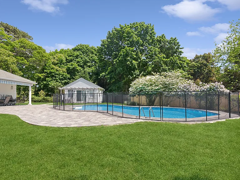 8 Country Ln — Photo 32